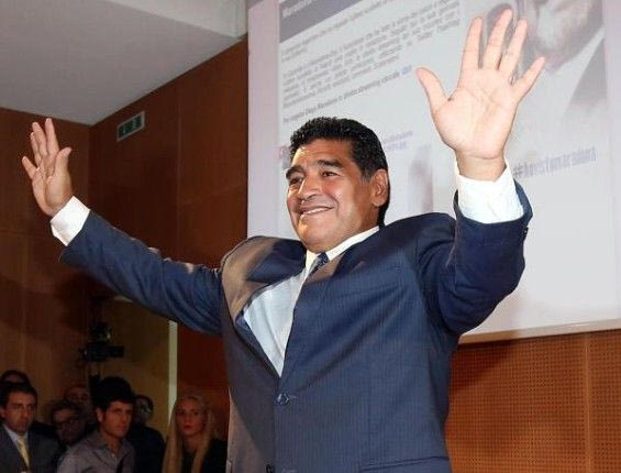 Απολαυστικός Μαραντόνα κατά Πελέ, Αργεντινής, FIFA και… Αγκουέρο