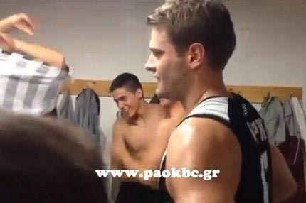 Το γλέντι της νίκης στο Αλεξάνδρειο