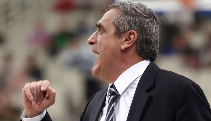 Πεδουλάκης: “Να διαχειριστούμε τα παιδιά που έχουν μείνει πίσω”. Σκαραφίγκας: “Το ματς περνά σε δεύτερη μοίρα”