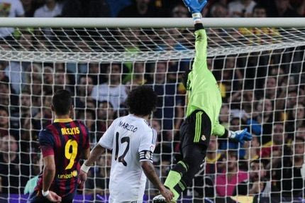 Καρέ-καρέ το τρομερό γκολ του Σάντσες