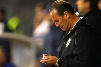 Στέφενς: “Δεν ήρθε η ώρα να επιστρέψει ο Κάτσε”