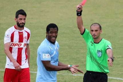 Αποβλήθηκε σε 17 δευτερόλεπτα