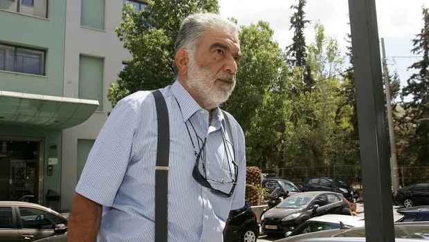 Κατσάδα από Βελλή