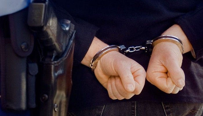 Παραδόθηκε ο πιστολέρο της συμπλοκής στο Παγκράτι