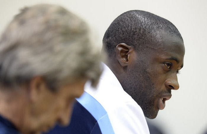 Έξαλλοι στη Σίτι για τα ρατσιστικά συνθήματα κατά του Τουρέ