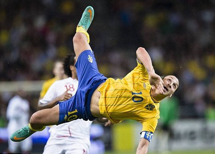 Ιμπραχίμοβιτς σε μεγάλες στιγμές: “Πουλήστε με στη Ρεάλ!”