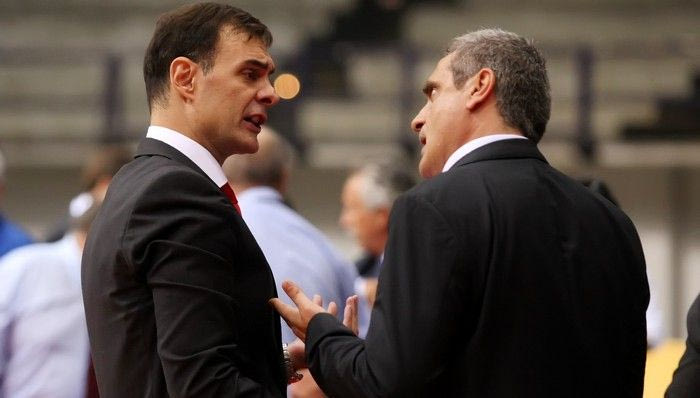 Κοιτάζουν, αλλά δεν… αγοράζουν