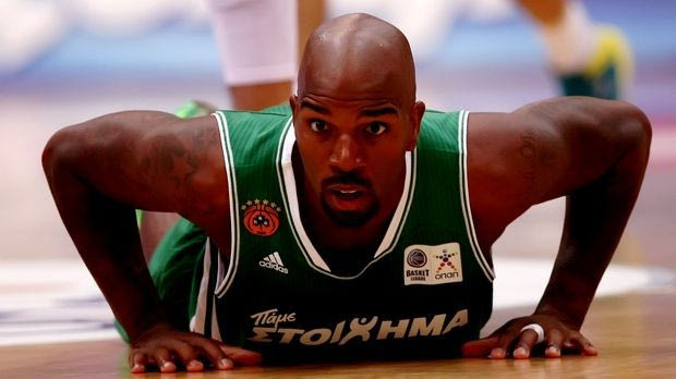 Εκτός ο Κάρι λόγω ίωσης