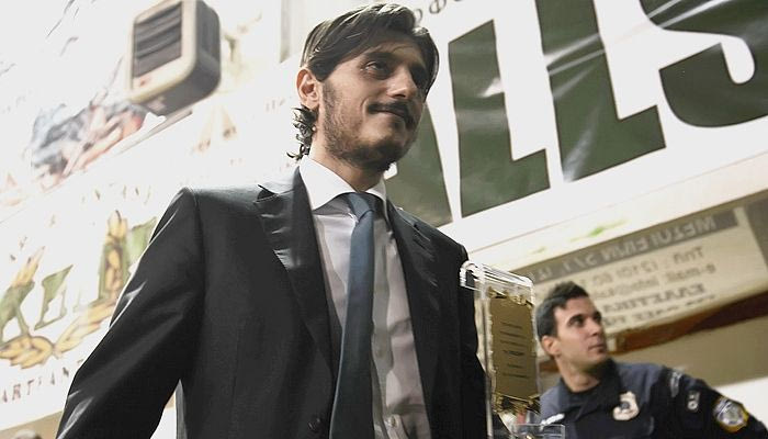 Σύμμαχος και όχι αφεντικό