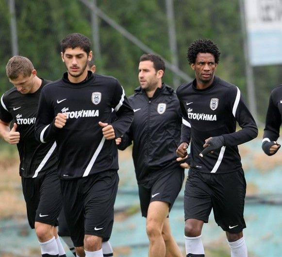 Κερδίζει συμβόλαιο ο Χακβετάτζε