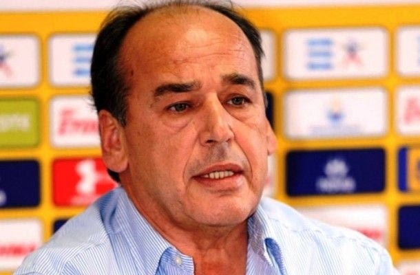 Ηλιάδης: “Δεν έχει το αλάθητο του Πάπα ο Σκόρδας”