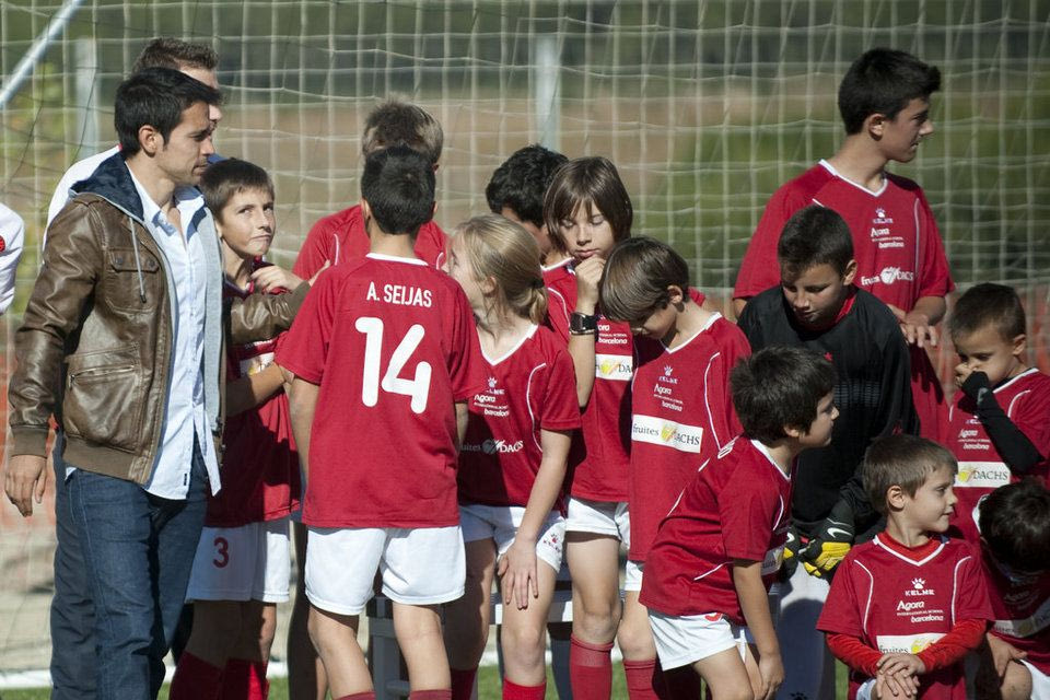 Άνοιξε ποδοσφαιρικό σχολείο στη Βαρκελώνη ο Σαβιόλα