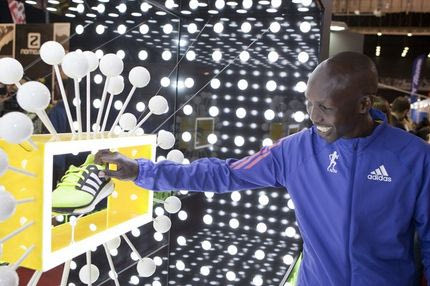 Ο Wilson Kipsang στο περίπτερο της adidas!