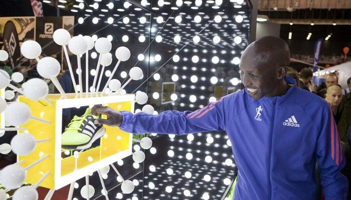 Ο Wilson Kipsang στο περίπτερο της adidas!