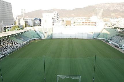 “Γήπεδο στη Λεωφόρο”