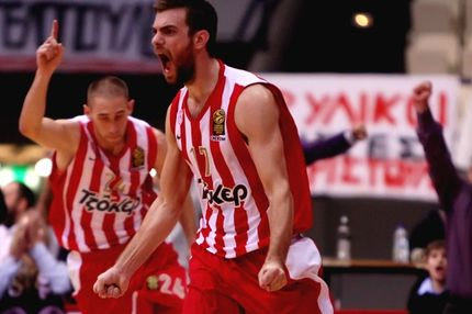 Μάντζαρης: “Να μην κάνει το παιχνίδι της η Μάλαγα”