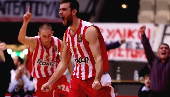 Μάντζαρης: “Να μην κάνει το παιχνίδι της η Μάλαγα”