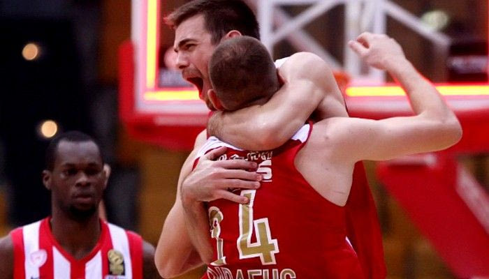 Ολυμπιακός-Ζιελόνα Γκόρα 79-77