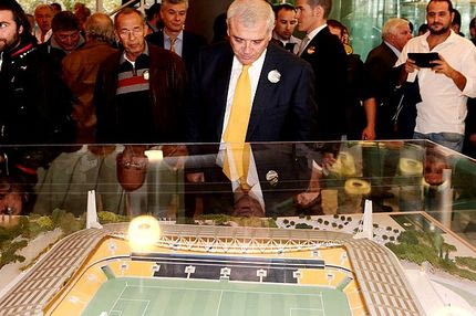 Στο ΥΠΕΚΑ ο Μελισσανίδης