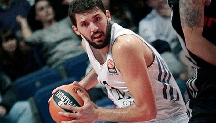 Χωρίς αντίπαλο ο Μίροτιτς