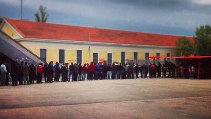 Ουρές για ένα εισιτήριο με Άντερλεχτ