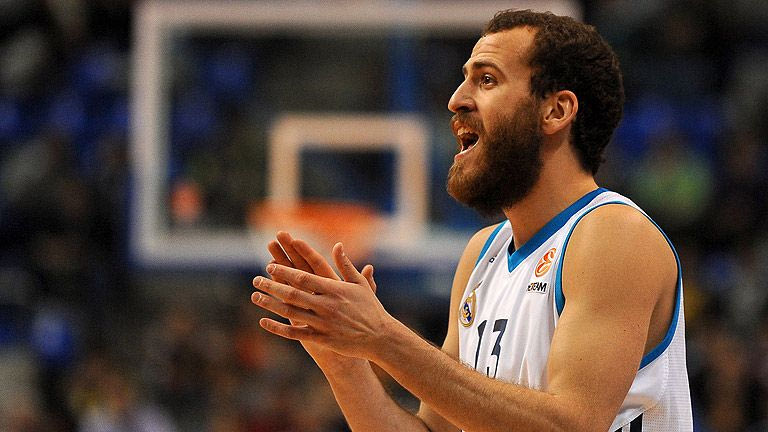 Στη Ρεάλ μέχρι το 2018 ο Ροντρίγκεθ