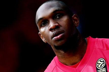 Μπήκε στην προπόνηση ο Σίμονς, αρθροσκόπηση ο Μαυροειδής