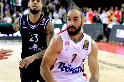 Σπανούλης, Πέτγουεϊ, θέαμα