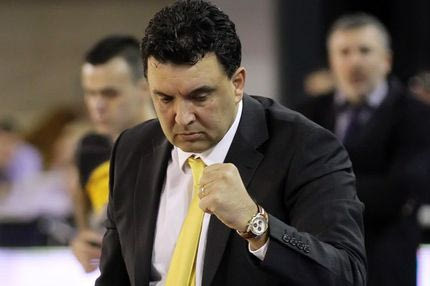 “Έχασε” τον πατέρα του ο Αγγέλου