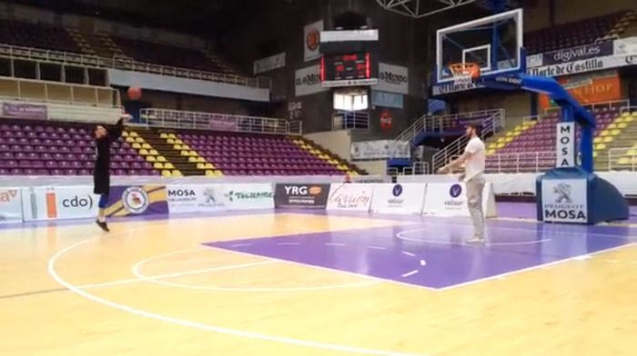 Ο Άντζουσιτς ευστοχεί σε 39 σερί τρίποντα