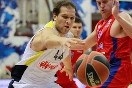 Φουλ για πρωτιά η Φενέρμπαχτσε, γλίτωσε η Μπαρτσελόνα