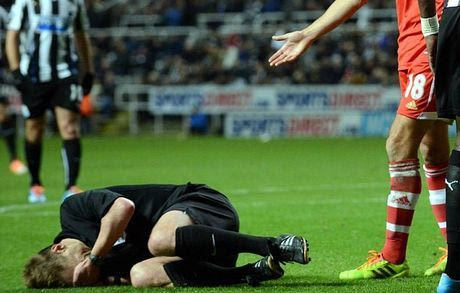 Μπουνιά στον διαιτητή από τον Σισοκό