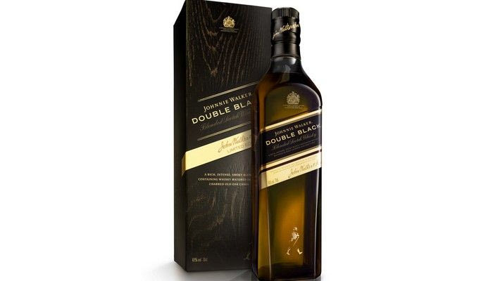 Johnnie Walker Double Black: Διπλά μαύρο, μοναδικά ιδιαίτερο στον χαρακτήρα!