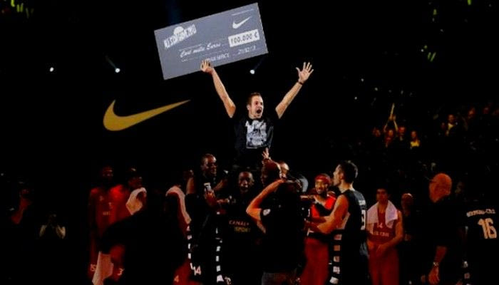 Ευστόχησε από τη σέντρα και πήρε 100.000 ευρώ!