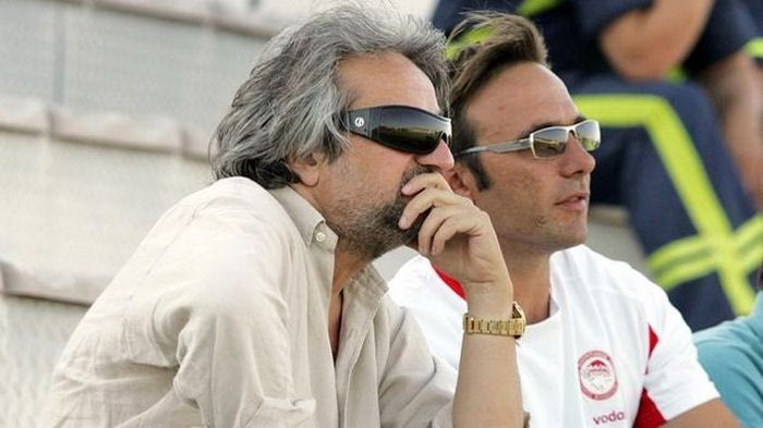 “Εκτός από δανεικούς να ζητήσει και χρήματα ο κ. Κομπότης”