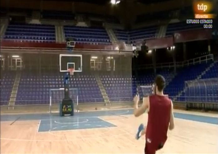 Τρίποντο με το πόδι ο Χουέρτας