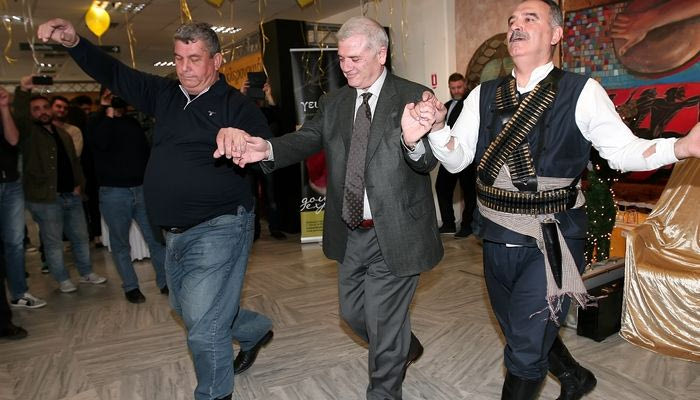 Ο χορός του Δημήτρη Μελισσανίδη (videos)