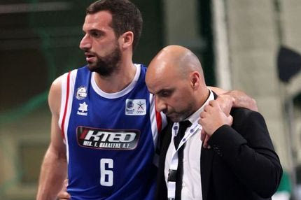 Χειρουργήθηκε ο Παπανικολόπουλος