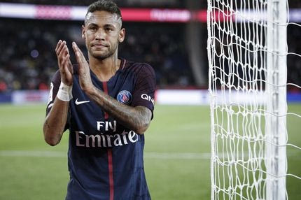 Ο πανευτυχής Νεϊμάρ πέταξε το “καρφί” του για την Μπαρτσελόνα