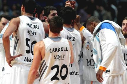 Μακριά από το… 2005