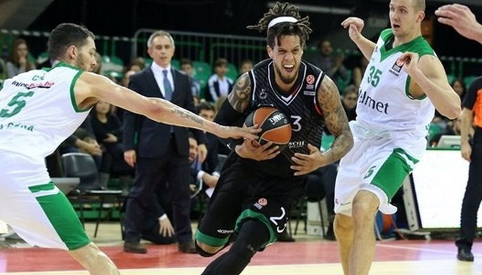 Με τρίποντο στην εκπνοή η Σιένα, αντέχει η Γαλατά