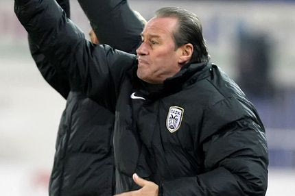 Στέφενς: “Θα μπορούσα να πω πολλά, αλλά αφήστε το. Είμαστε και στην Αθήνα…”