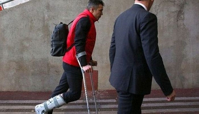 Σοκ: 1,5 μήνα εκτός ο Φαν Πέρσι