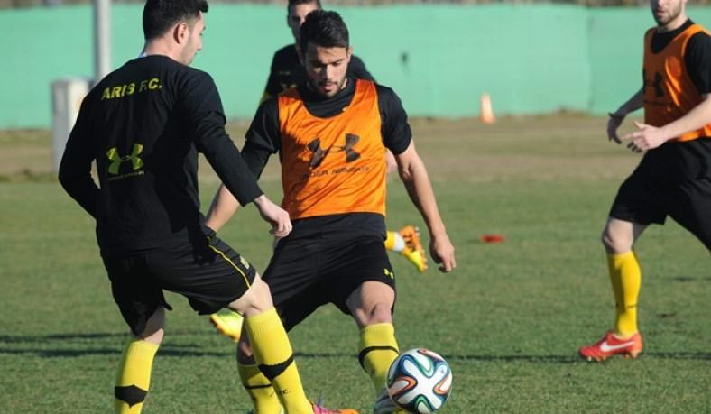 Διπλό με νέους και… νεαρούς