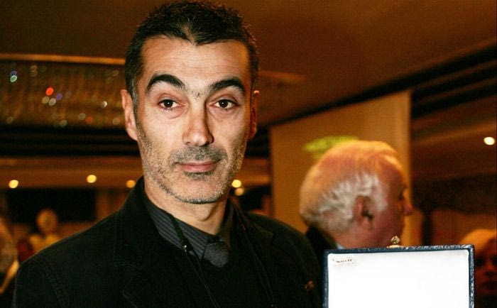 Ο Ηλίας Ατματζίδης ξαναβάζει τα γάντια του