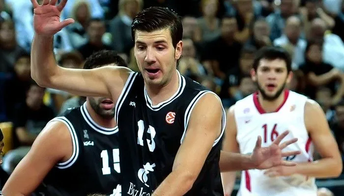 Στην Ούνιξ ο Μπάνιτς