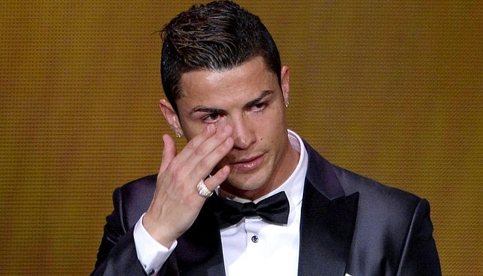 Δύο τρόποι να εξετάσεις τη “Χρυσή Μπάλα”