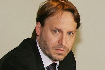 Αλήθειες και ψέματα περί αδειοδότησης!