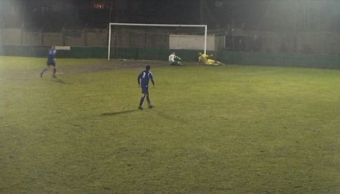 Απέτρεψε την γκάφα, χτύπησε στο δοκάρι!