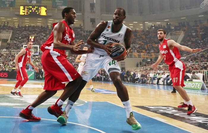 Νίκησε η …επίθεση